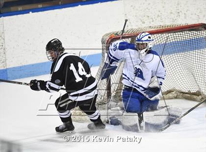 Thumbnail 1 in Xavier vs. Darien (CIAC D1 Semiinal) photogallery.