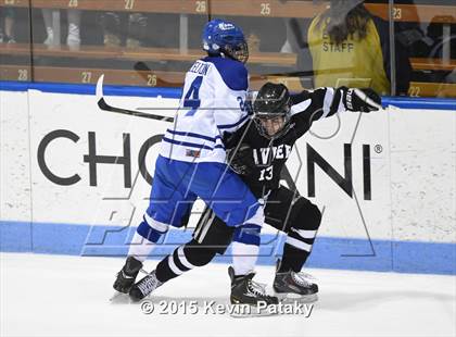 Thumbnail 3 in Xavier vs. Darien (CIAC D1 Semiinal) photogallery.