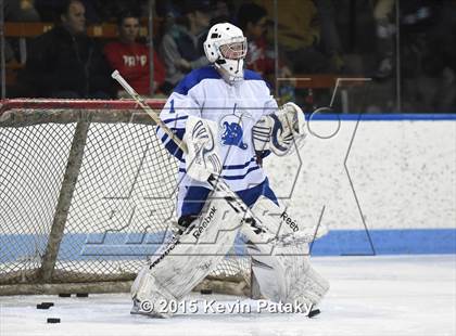 Thumbnail 3 in Xavier vs. Darien (CIAC D1 Semiinal) photogallery.
