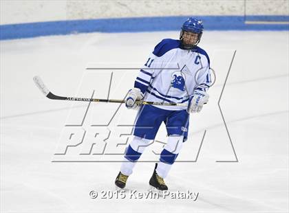 Thumbnail 3 in Xavier vs. Darien (CIAC D1 Semiinal) photogallery.
