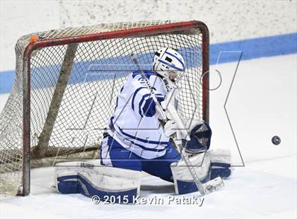 Thumbnail 1 in Xavier vs. Darien (CIAC D1 Semiinal) photogallery.
