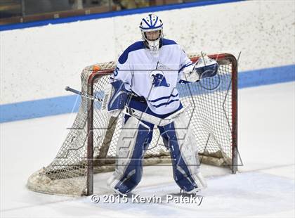 Thumbnail 3 in Xavier vs. Darien (CIAC D1 Semiinal) photogallery.