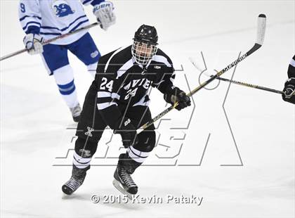Thumbnail 3 in Xavier vs. Darien (CIAC D1 Semiinal) photogallery.