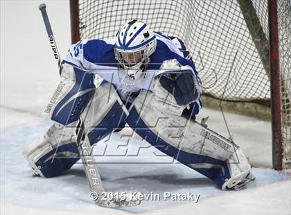 Thumbnail 2 in Xavier vs. Darien (CIAC D1 Semiinal) photogallery.