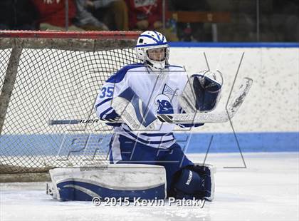 Thumbnail 1 in Xavier vs. Darien (CIAC D1 Semiinal) photogallery.