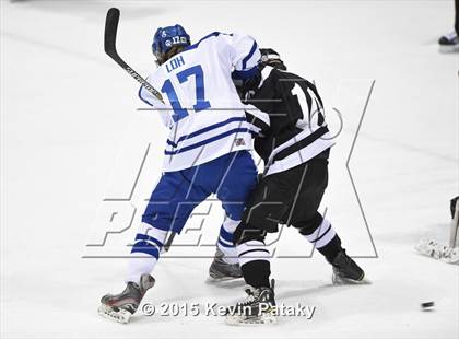 Thumbnail 1 in Xavier vs. Darien (CIAC D1 Semiinal) photogallery.