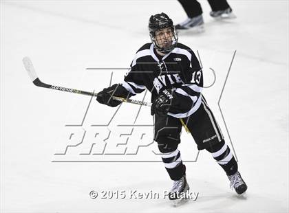 Thumbnail 2 in Xavier vs. Darien (CIAC D1 Semiinal) photogallery.