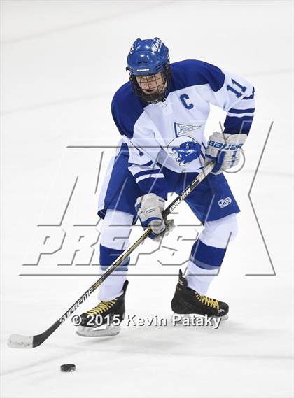 Thumbnail 2 in Xavier vs. Darien (CIAC D1 Semiinal) photogallery.