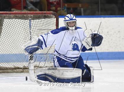 Thumbnail 2 in Xavier vs. Darien (CIAC D1 Semiinal) photogallery.