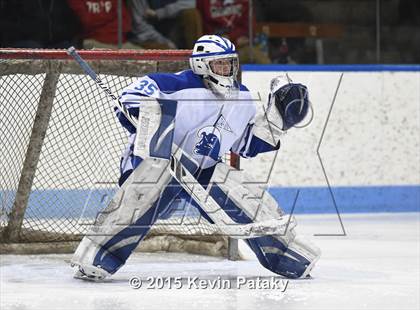 Thumbnail 2 in Xavier vs. Darien (CIAC D1 Semiinal) photogallery.