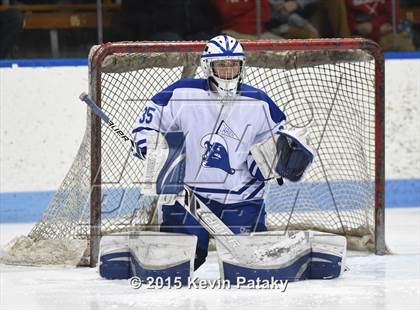 Thumbnail 2 in Xavier vs. Darien (CIAC D1 Semiinal) photogallery.