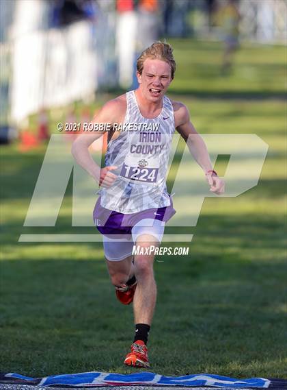 Thumbnail 3 in UIL Cross Country 1A Finals (5K) photogallery.