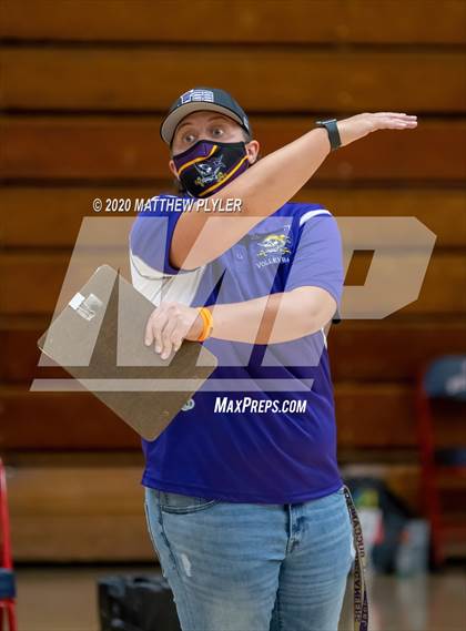 Thumbnail 3 in Jack Britt @ Terry Sanford (scrimmage) photogallery.