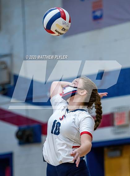 Thumbnail 1 in Jack Britt @ Terry Sanford (scrimmage) photogallery.