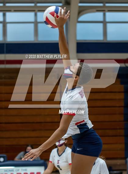 Thumbnail 2 in Jack Britt @ Terry Sanford (scrimmage) photogallery.