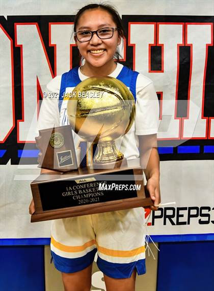 Thumbnail 2 in Fort Thomas vs. Mogollon  (AIA 1A Trophy Ceremony) photogallery.