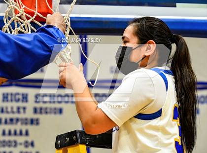 Thumbnail 1 in Fort Thomas vs. Mogollon  (AIA 1A Trophy Ceremony) photogallery.