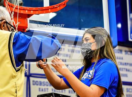 Thumbnail 2 in Fort Thomas vs. Mogollon  (AIA 1A Trophy Ceremony) photogallery.