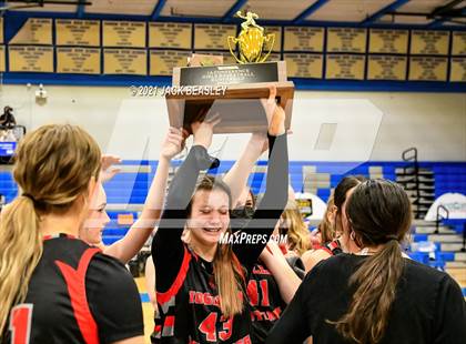 Thumbnail 1 in Fort Thomas vs. Mogollon  (AIA 1A Trophy Ceremony) photogallery.