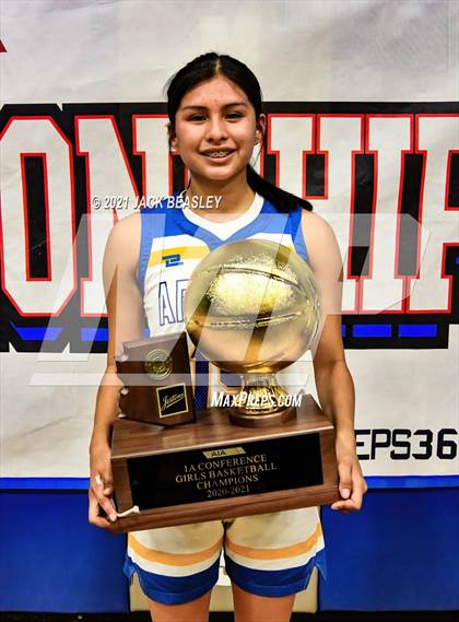 Thumbnail 1 in Fort Thomas vs. Mogollon  (AIA 1A Trophy Ceremony) photogallery.