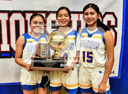 Thumbnail 3 in Fort Thomas vs. Mogollon  (AIA 1A Trophy Ceremony) photogallery.