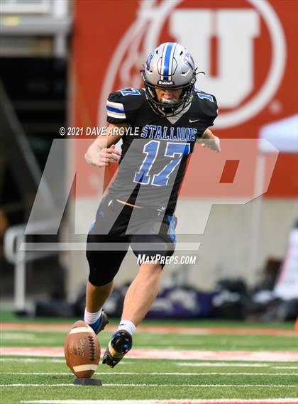 Thumbnail 3 in Stansbury vs. Lehi (UHSAA 5A Semifinal) photogallery.