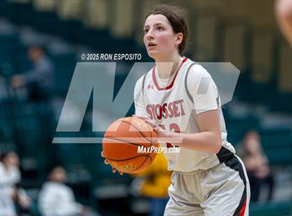 Thumbnail 1 in Syosset vs Plainview-Old Bethpage JFK (NYSPHSAA Section VIII Class AAA Championship) photogallery.