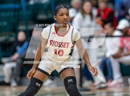 Thumbnail 1 in Syosset vs Plainview-Old Bethpage JFK (NYSPHSAA Section VIII Class AAA Championship) photogallery.