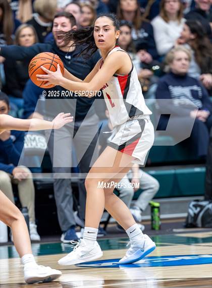 Thumbnail 3 in Syosset vs Plainview-Old Bethpage JFK (NYSPHSAA Section VIII Class AAA Championship) photogallery.