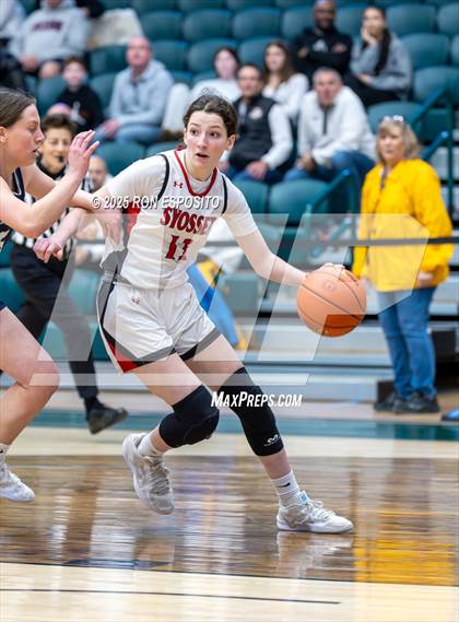 Thumbnail 3 in Syosset vs Plainview-Old Bethpage JFK (NYSPHSAA Section VIII Class AAA Championship) photogallery.