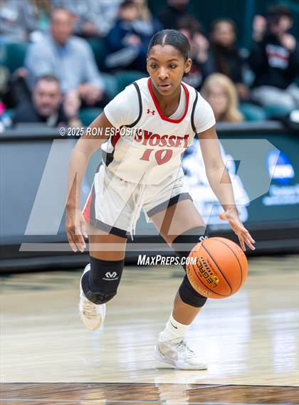 Thumbnail 2 in Syosset vs Plainview-Old Bethpage JFK (NYSPHSAA Section VIII Class AAA Championship) photogallery.