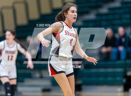 Thumbnail 2 in Syosset vs Plainview-Old Bethpage JFK (NYSPHSAA Section VIII Class AAA Championship) photogallery.