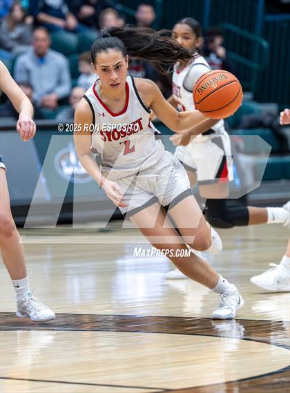 Thumbnail 3 in Syosset vs Plainview-Old Bethpage JFK (NYSPHSAA Section VIII Class AAA Championship) photogallery.