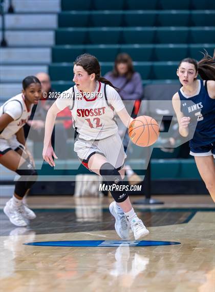 Thumbnail 2 in Syosset vs Plainview-Old Bethpage JFK (NYSPHSAA Section VIII Class AAA Championship) photogallery.
