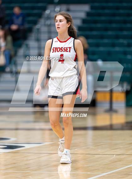 Thumbnail 3 in Syosset vs Plainview-Old Bethpage JFK (NYSPHSAA Section VIII Class AAA Championship) photogallery.