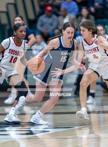 Thumbnail 3 in Syosset vs Plainview-Old Bethpage JFK (NYSPHSAA Section VIII Class AAA Championship) photogallery.