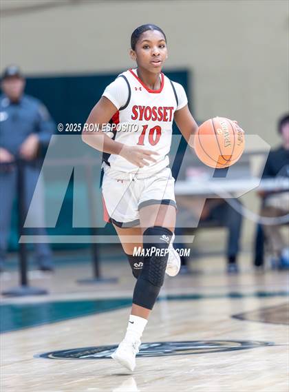 Thumbnail 2 in Syosset vs Plainview-Old Bethpage JFK (NYSPHSAA Section VIII Class AAA Championship) photogallery.