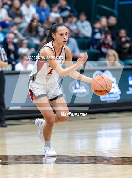 Thumbnail 1 in Syosset vs Plainview-Old Bethpage JFK (NYSPHSAA Section VIII Class AAA Championship) photogallery.