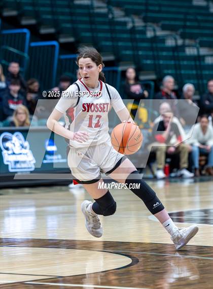 Thumbnail 1 in Syosset vs Plainview-Old Bethpage JFK (NYSPHSAA Section VIII Class AAA Championship) photogallery.