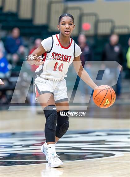 Thumbnail 1 in Syosset vs Plainview-Old Bethpage JFK (NYSPHSAA Section VIII Class AAA Championship) photogallery.