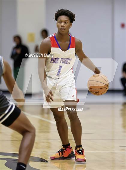 Thumbnail 2 in Pine Forest vs Marietta (Chuck Miller Classic) photogallery.