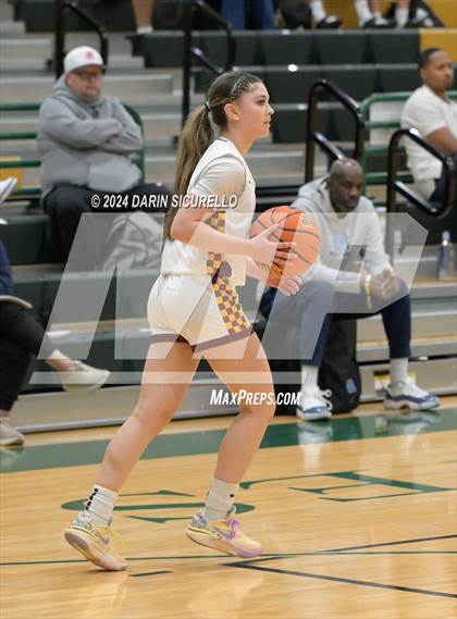 Thumbnail 1 in George Rogers Clark vs Christ the King (Nike Tournament of Champions) photogallery.