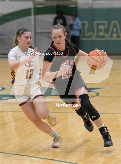 Thumbnail 1 in George Rogers Clark vs Christ the King (Nike Tournament of Champions) photogallery.