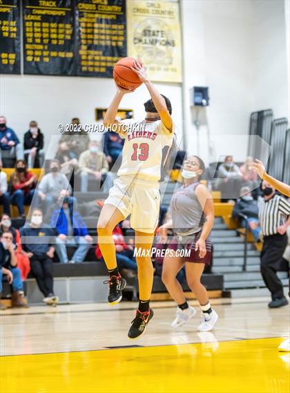 Thumbnail 2 in Hornell vs Newark (NYSPHAA Section 5 Class B1 Semifinal Playoff) photogallery.