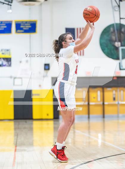 Thumbnail 1 in Hornell vs Newark (NYSPHAA Section 5 Class B1 Semifinal Playoff) photogallery.