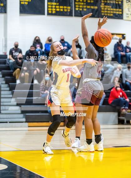 Thumbnail 2 in Hornell vs Newark (NYSPHAA Section 5 Class B1 Semifinal Playoff) photogallery.