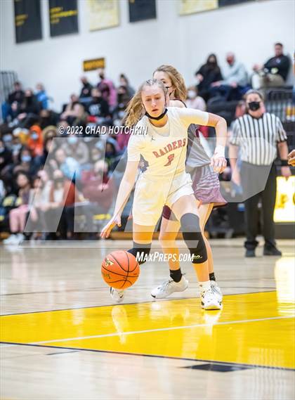 Thumbnail 2 in Hornell vs Newark (NYSPHAA Section 5 Class B1 Semifinal Playoff) photogallery.