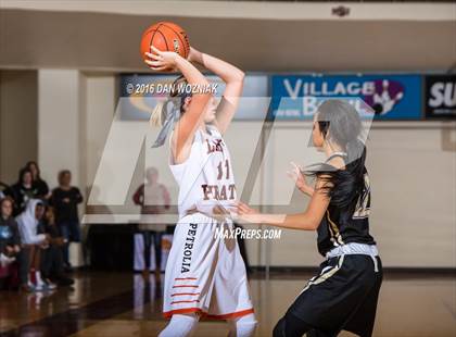 Thumbnail 1 in Quanah vs. Petrolia (Fantasy of Lights) photogallery.