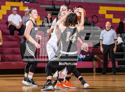 Thumbnail 2 in Quanah vs. Petrolia (Fantasy of Lights) photogallery.