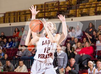 Thumbnail 1 in Quanah vs. Petrolia (Fantasy of Lights) photogallery.